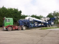 In July 2004 BG Europa delivered a KS50 mobile unit to Mozambique to mix a sandy lean concrete material for road construction